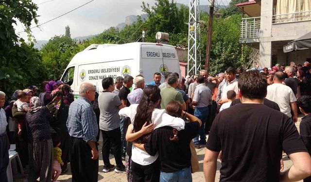 Mersin'de acı olay: Doğum gününde hayatını kaybetti, nikah günü defnedildi