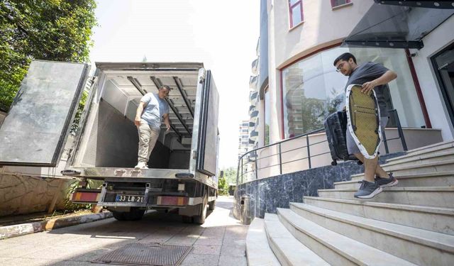Mersin'de üniversitelilere ücretsiz taşınma desteği
