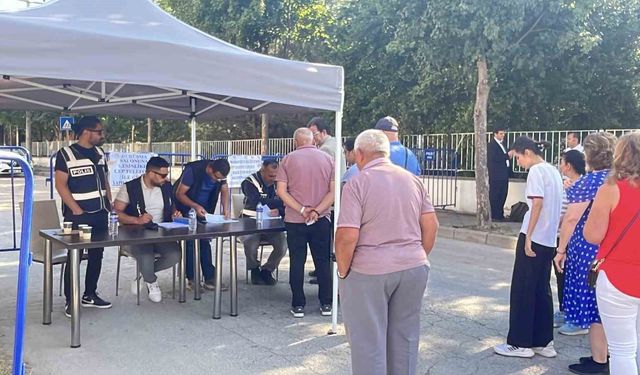 Tanju Özcan'ın 263 yıla kadar hapis istemiyle yargılandığı davada 4'üncü gün