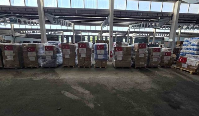 Venezuela'ya 16,4 ton insani yardım malzemesi yola çıktı