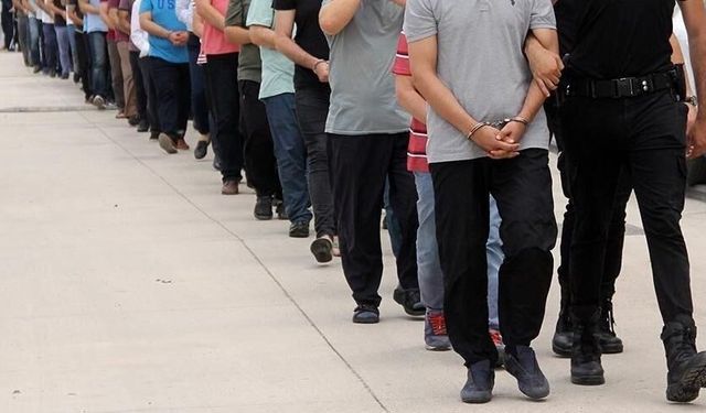Mersin'de FETÖ operasyonu: 58 gözaltı