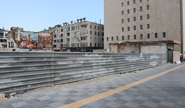 Mersin Haber Merkezi gündeme getirdi, o alana çelik bariyerli önlem