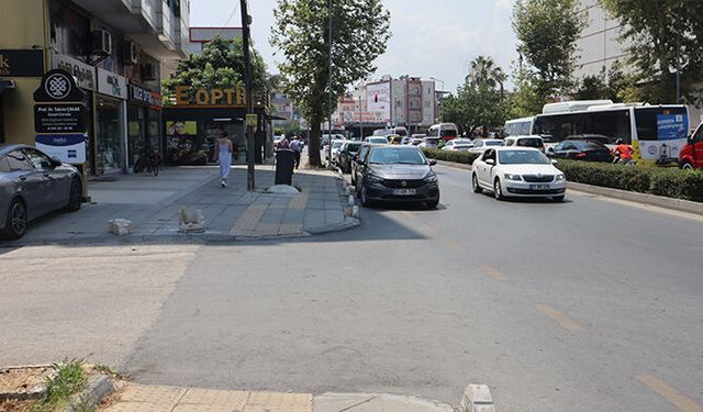 İstiklal Caddesi eski günlerini arıyor