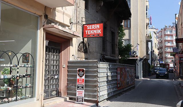 Kısmi çökmeler olmuştu: O tarihi ev için önlem alındı