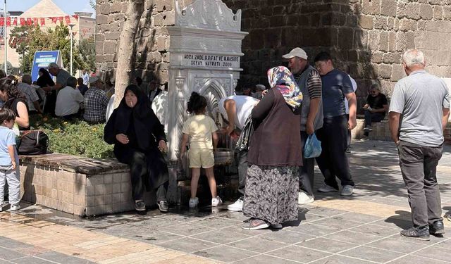 Kayseri'de termometreler 34 dereceyi gösterdi