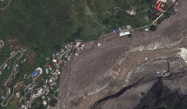 Nepal'deki sel felaketinde can kaybı 489'a yükseldi