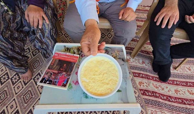 Yanık kokusu ve sert kıvamıyla Tavas yoğurdu damaklarda iz bırakıyor