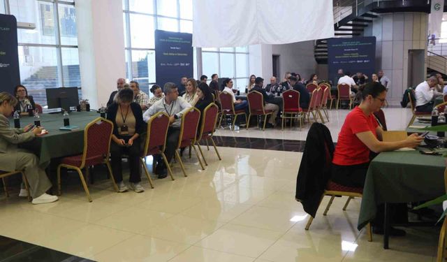 Adana'da sıfır atık ve iklim değişikliği masaya yatırıldı