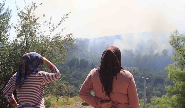 Antalya'da yangının 21. saatinde vatandaşın tedirgin bekleyişi sürüyor