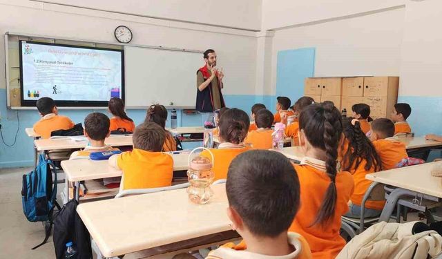 Cizre'de öğrencilere 'Gıda İsrafı ve Güvenilirliği' eğitimi