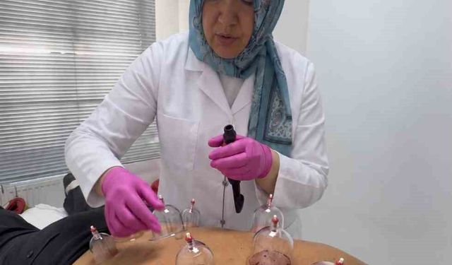 Dr. Esra Çetin Timur'dan hacamat uyarısı: 'Bu uygulamayı hekim bizzat yapmalı'