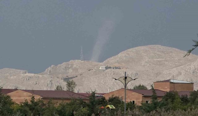 Van'da önce hortum, ardından şiddetli rüzgar etkili oldu