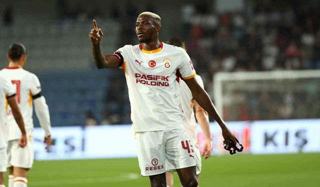 Victor Osimhen, sakatlığı sebebiyle Nijerya'nın kadrosundan çıkarıldı
