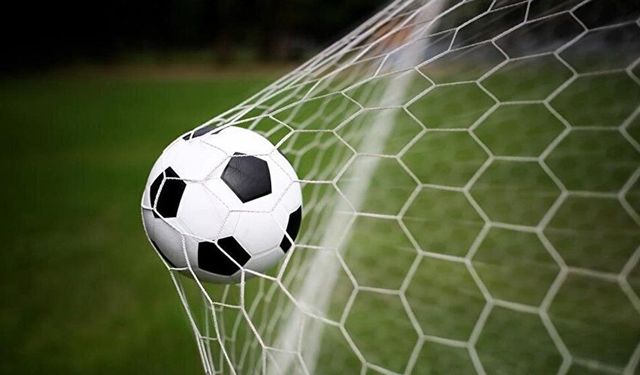 Yeni Mersin İdman Yurdu ve Akdeniz Belediyespor U-17 takımları sahaya çıkıyor