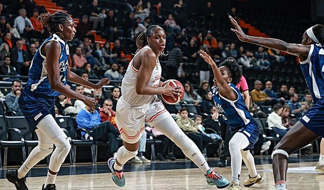 ÇİMSA ÇBK Mersin, Emlak Konut Spor Kulübü’yle karşılaşacak