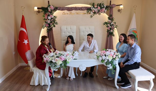 Toroslar’da çiftlerin en özel günü için daha konforlu ve modern bir nikah salonu