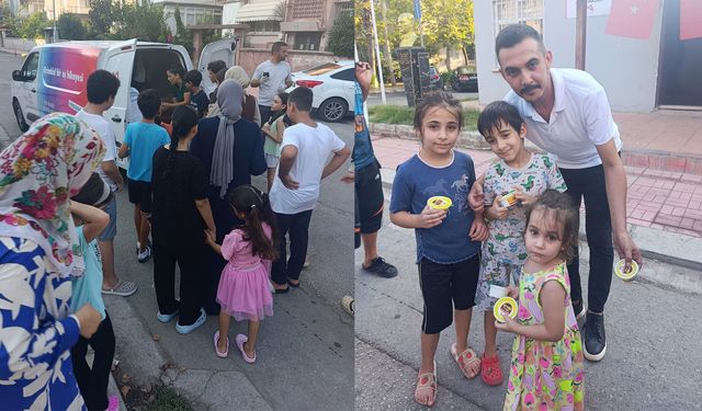 Gazi Mahallesi’ndeki çocuklara, belediyeden dondurma ikramı