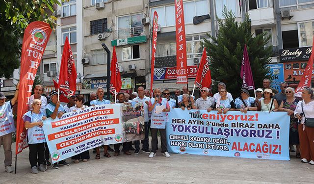 Emekliler, Mersin’de sokağa indi: “Emekli aylığı kiraya bile yetmiyor”