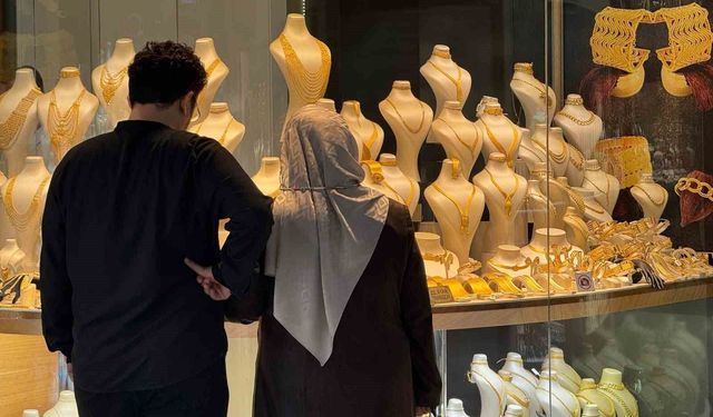 Altındaki sert düşüş vatandaşı küstürdü: Yatırımcı beklemede