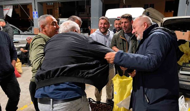 Düzce kestane pazarında kıyasıya pazarlık