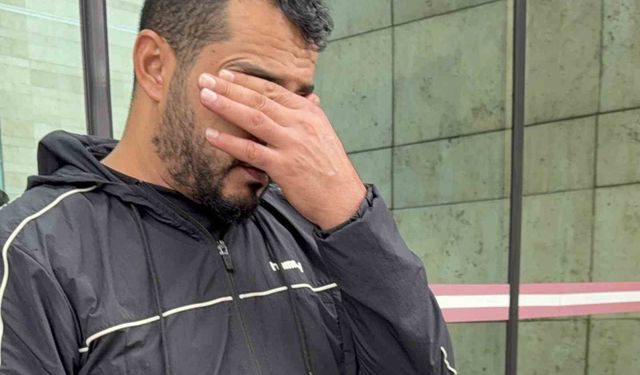 Ehliyet sınavında kopya düzeneğiyle yakalandı