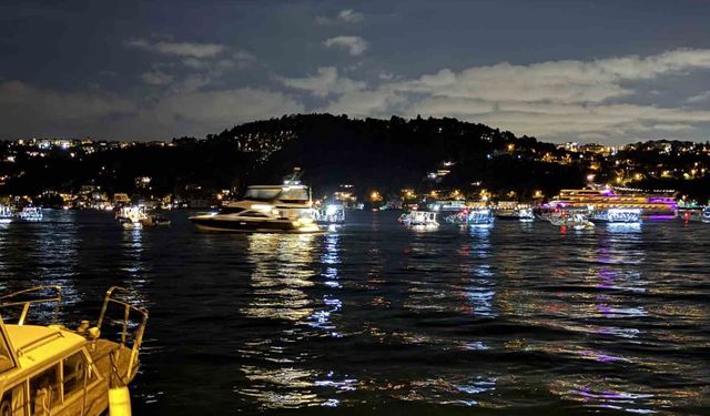 İstanbul Boğazı'nda lüfer akını başladı