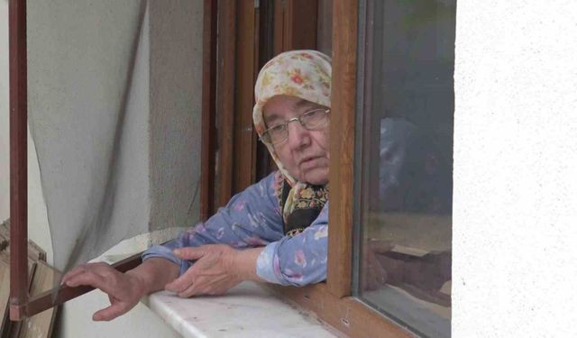 Şile'de evleri su bastı: 3 kardeş evde mahsur kaldı
