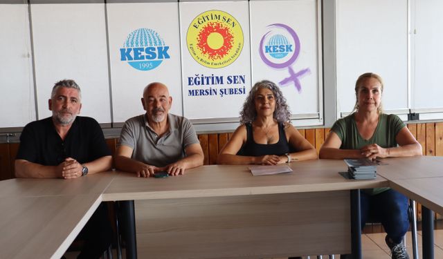 Eğitim Sen Mersin, 5 Ekim Dünya Öğretmenler Günü’nde taleplerini yineledi: “Eşit işe, eşit ücret istiyoruz”
