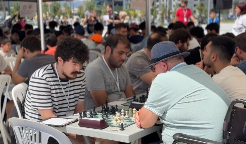 Sincan Park’ta satranç turnuvası heyecanı