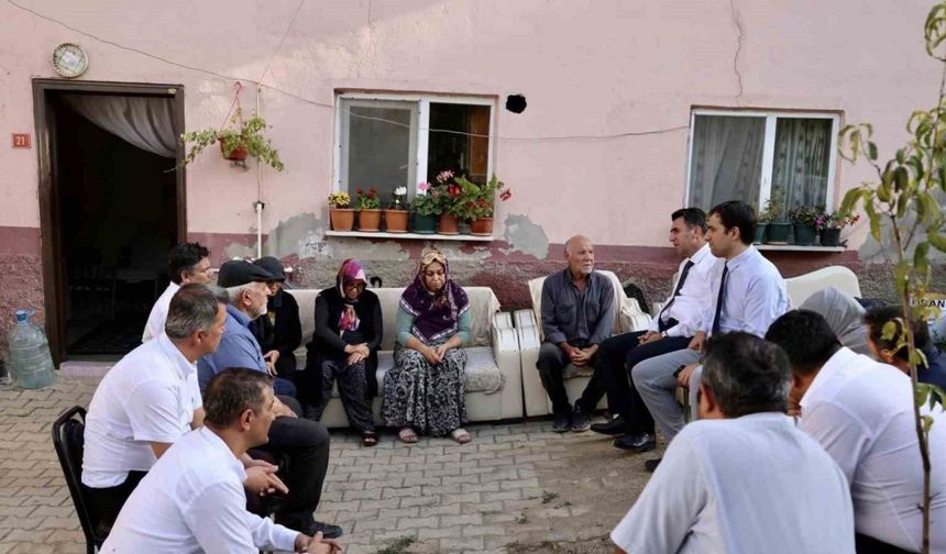 Vali Aygöl acılı aileyi yalnız bırakmadı