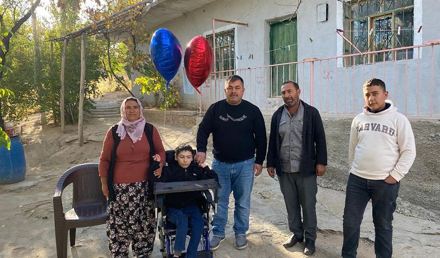 'İyilik Ailesi' bu kez engelli Volkan'ı mutlu etti