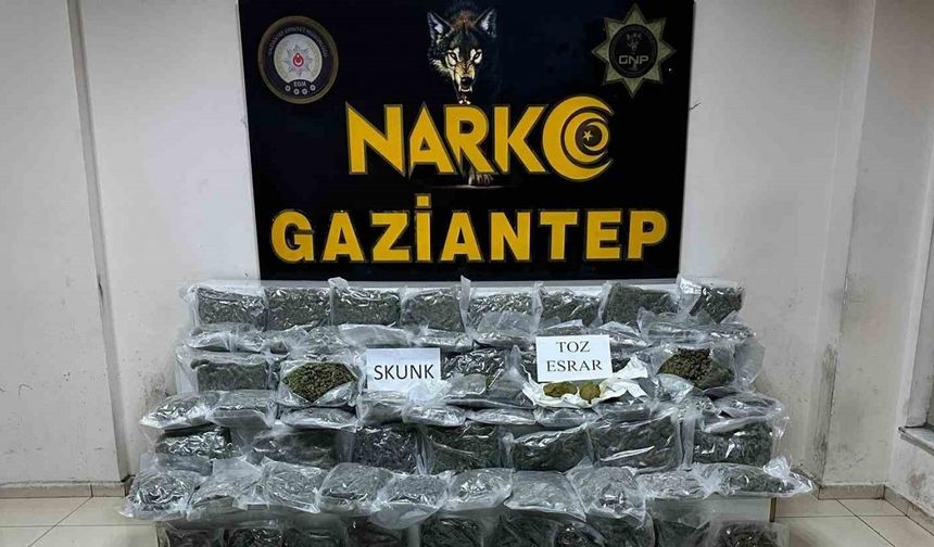 Gaziantep’te 86 kilo 650 gram skunk ve 37 kilo 200 gram metamfetamin ele geçirildi