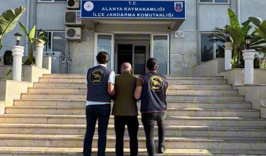 Jandarma, Antalya’da 72 saatte 211 aranan şahsı yakaladı