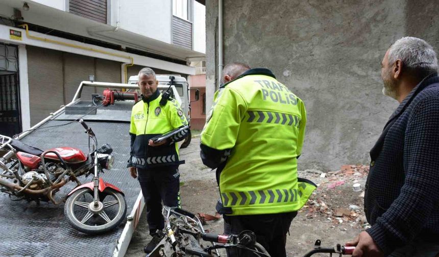 Ordu’da tescilsiz ve yakalaması olan motosikletler ele geçirildi