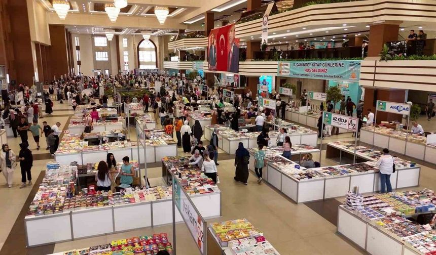 Şahinbey Belediyesinin kitap fuarlarını 2 milyona yakın kişi ziyaret etti