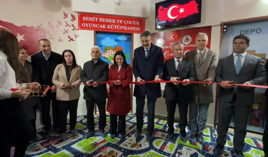 Şehit 18 bebek ve çocuk anısına kütüphane kuruldu