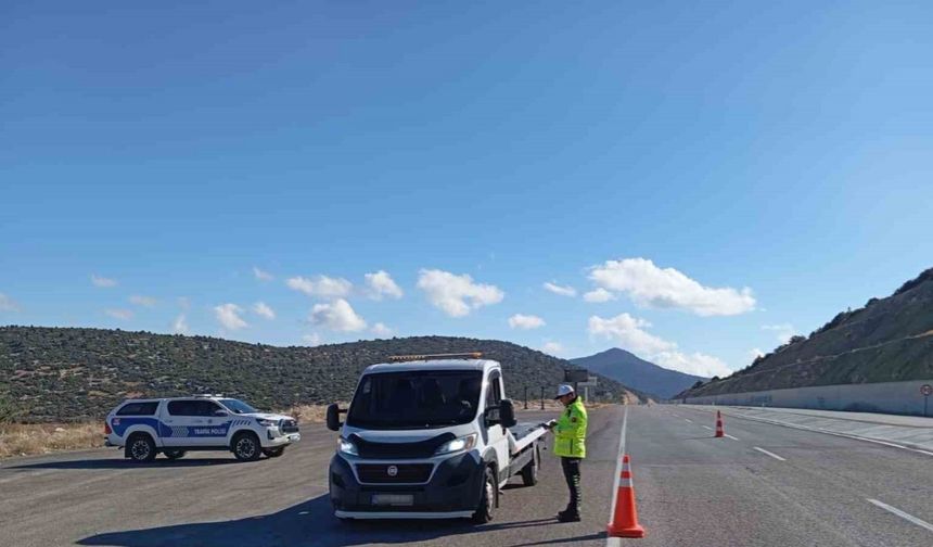 Antalya’da 1 haftada 16 bin araç sürücüsüne ceza uygulandı