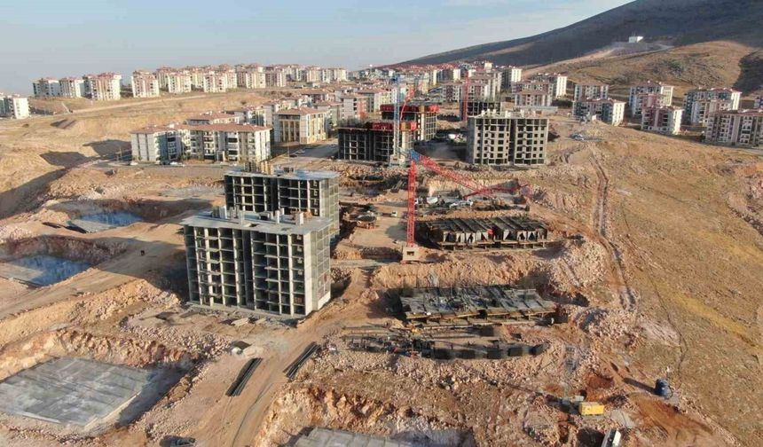 Elazığ’da 608 konutun yapımı hızla devam ediyor