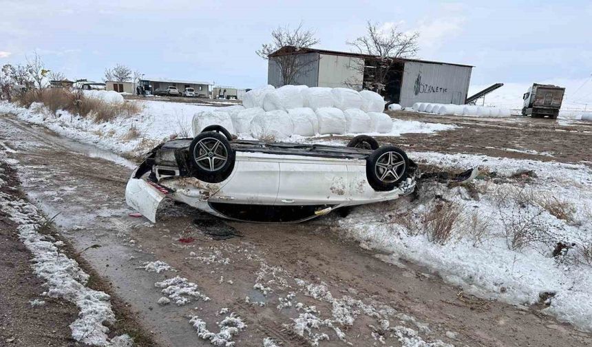 Tipi ve buzlanma kazaya neden oldu: 4 yaralı