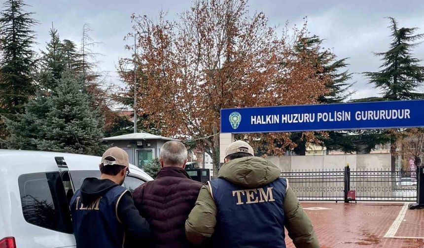 FETÖ’den kesinleşmiş hapis cezasıyla aranan 2 kişi Isparta’da yakalandı