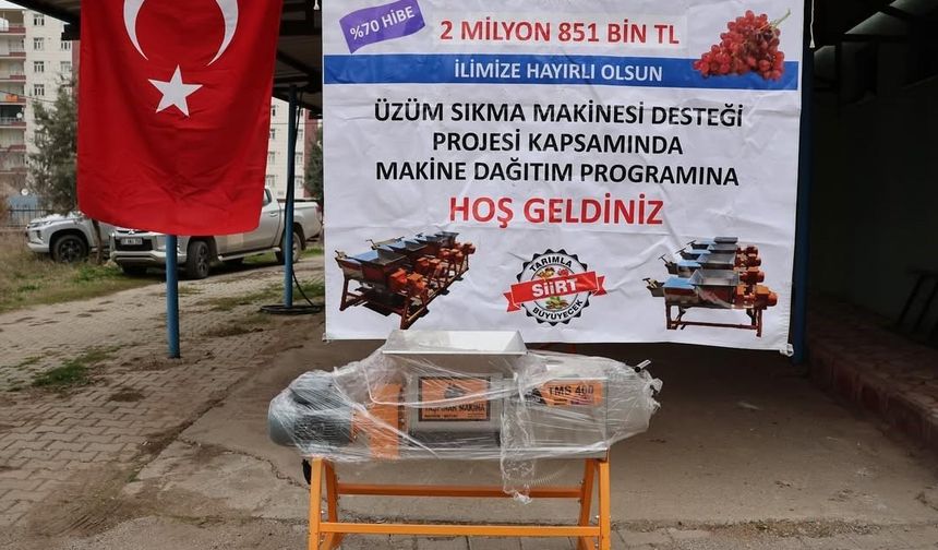 Siirt’te çiftçilere üzüm sıkma makinesi hibe edildi