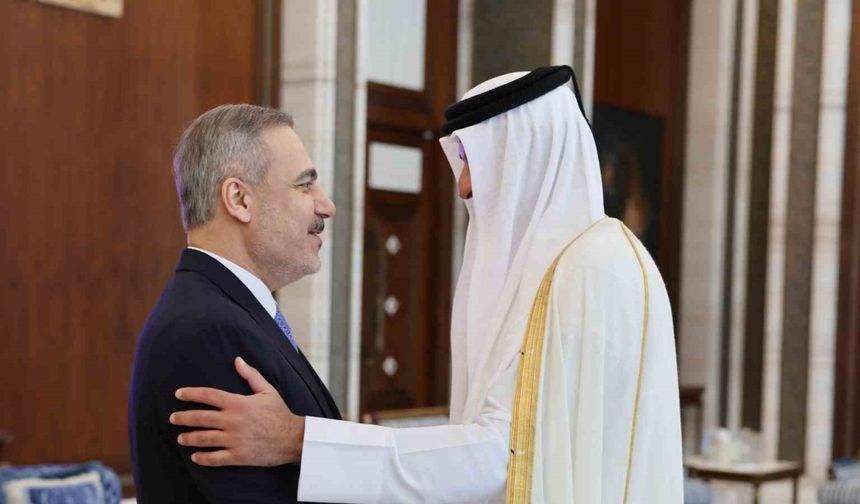 Dışişleri Bakanı Fidan, Katar Emiri Hamed Al Thani ile görüştü