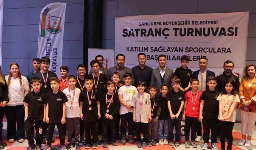 Şanlıurfa’da 23 Nisan Satranç Turnuvası final ve ödül töreniyle sona erdi