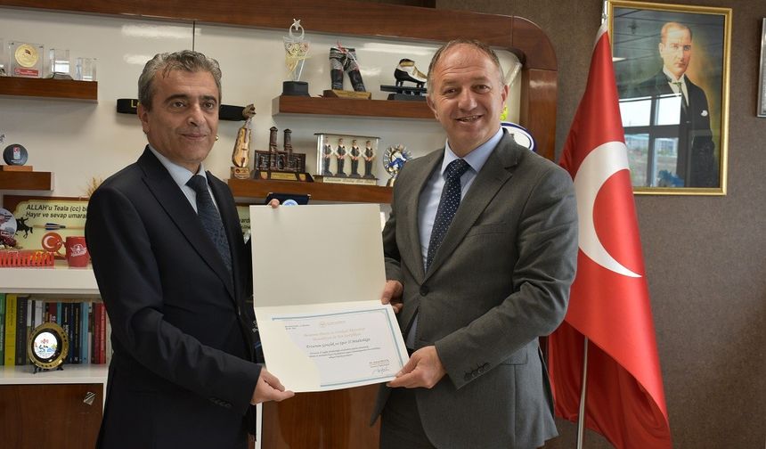 Bedir’den Çakmur’a teşekkür sertifikası