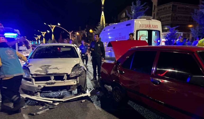 Bingöl’de zincirleme kaza: 6 yaralı