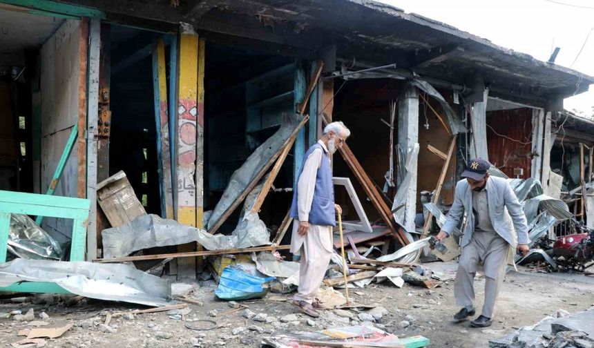 Pakistan ordusu: "Hindistan’ın saldırısında 40’ı sivil 51 kişi hayatını kaybetti"