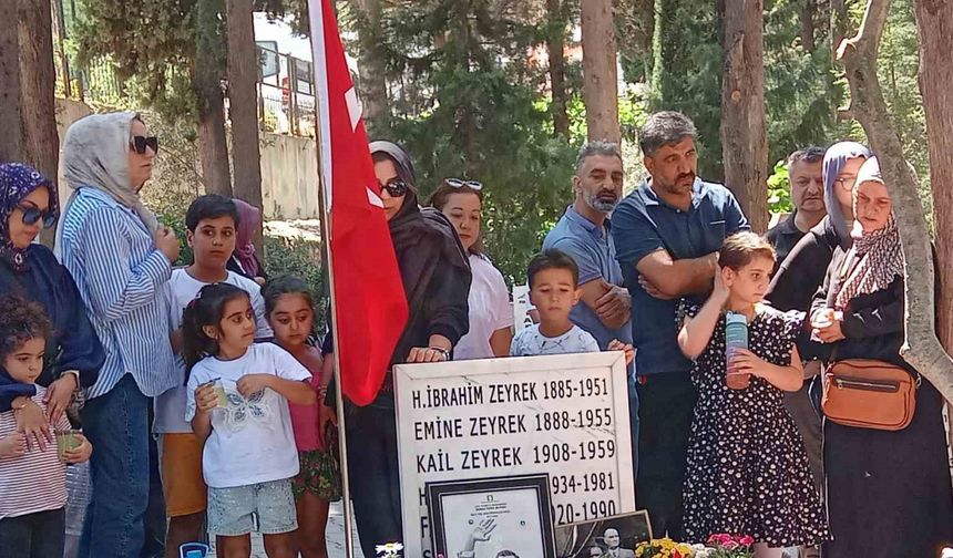Babalar Günü’nde Ferdi Zeyrek’in mezarı ziyaretçi akınına uğradı