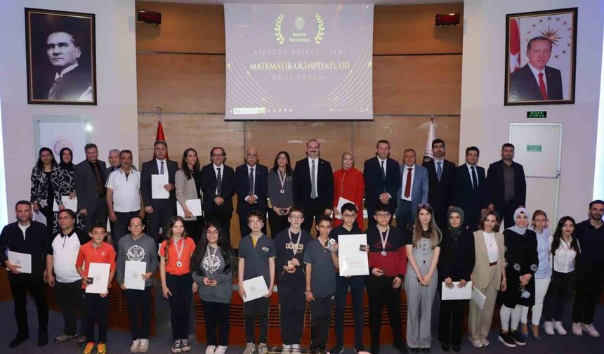 Matematik olimpiyatlarında başarılı öğrenciler ödüllendirildi