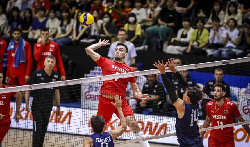A Milli Erkek Voleybol Takımı, ABD’ye 3-0 mağlup oldu