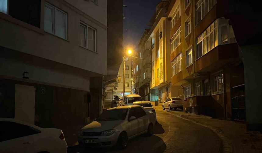 Küçükçekmece’de 4 kişilik aile tavuktan zehirlendi